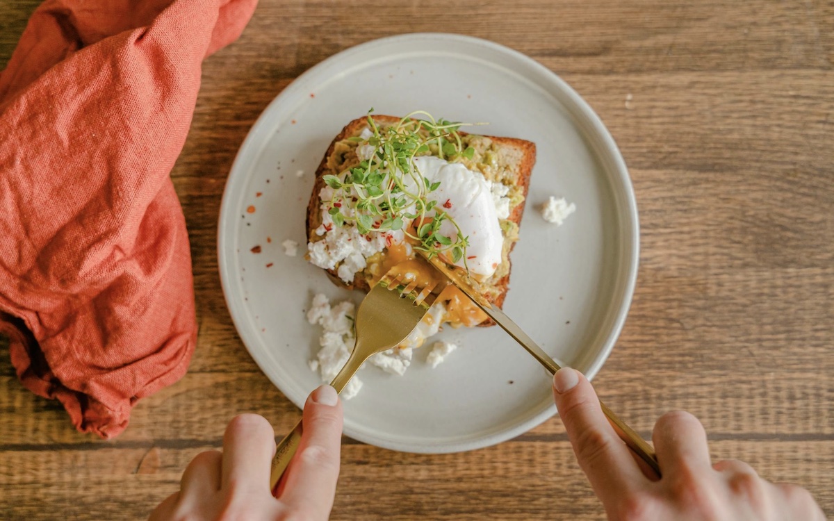 Eating with intention. Image: Pexels - Antoni Shkraba