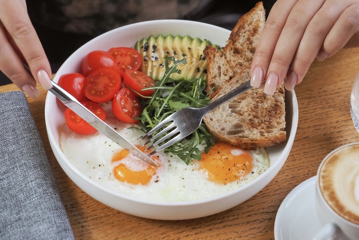 Find a sustainable eating method lack of consistency. Image: Pexels - Nadin Sh